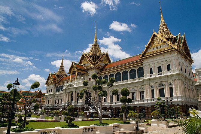 Royal Grand Palace Tour From Bangkok With Wat Phra Kaew - Pickup Details and Covid-19 Health Protocols