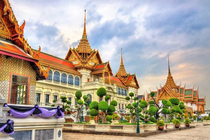 Royal Grand Palace Tour From Bangkok With Wat Phra Kaew - Wat Phra Kaew