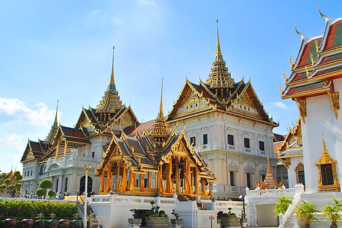 Royal Grand Palace Tour From Bangkok With Wat Phra Kaew - Palace History and Architecture