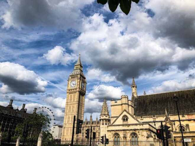 Royal London: Medieval and Tudor Monarchs Walking Tour - Inclusions