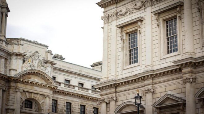 Royal London: Medieval and Tudor Monarchs Walking Tour - Recommended for Fans of Royal Period Dramas