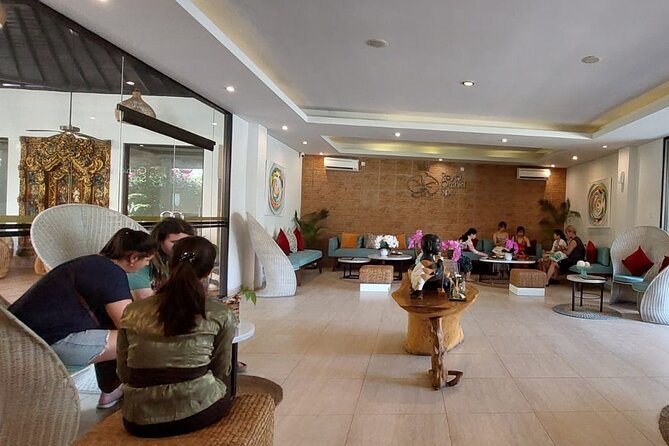 Royal Orchid Spa 2 Hours Sunburn Package - Package Highlights