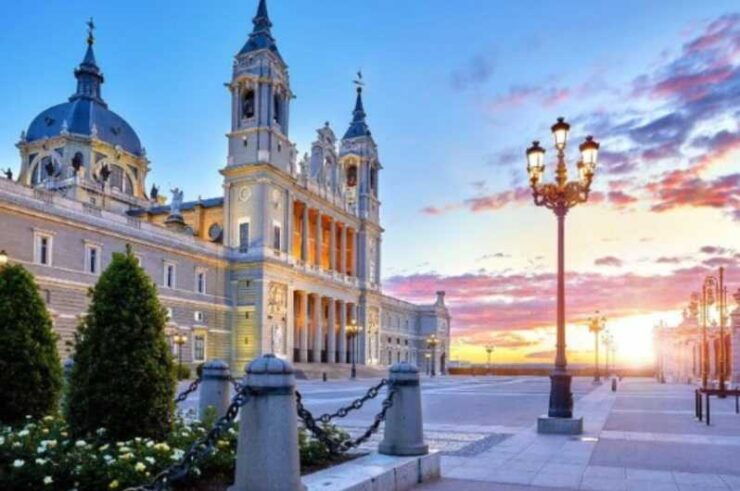 Royal Palace and the Habsburg Dynasty in Madrid - Exploring the Royal Palace
