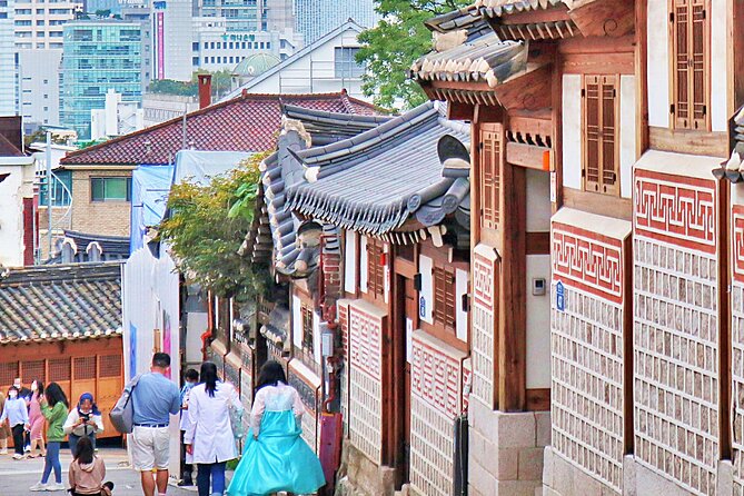 Royal Palace and Traditional Villages Wearing Hanbok Tour - Common Questions