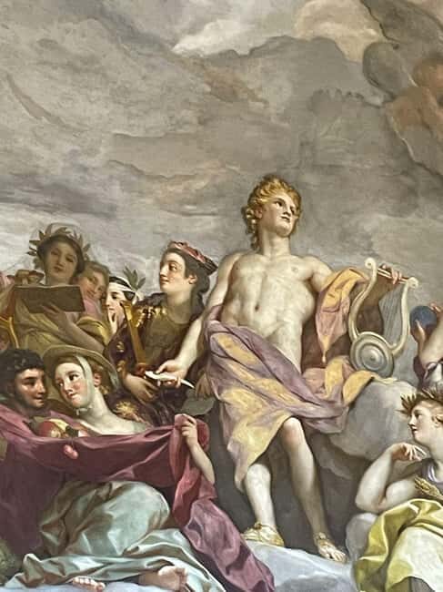 Royal Palace Guided Tour and royal collections gallery - Good To Know