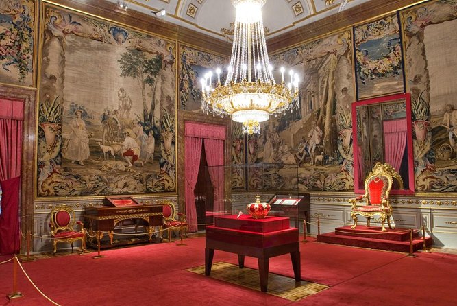 Royal Palace of Madrid Private Tour - Directions