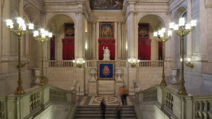 Royal Palace of Madrid: Private Visit With Art Expert - Booking Details