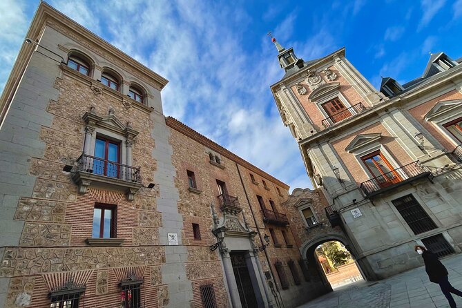 Royal Palace of Madrid Semi Private With Skip the Line Tickets - Tour Details