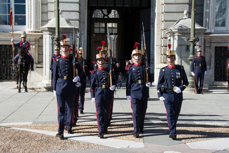 Royal Palace of Madrid Small Group Guided Tour - Price and value for your Madrid day