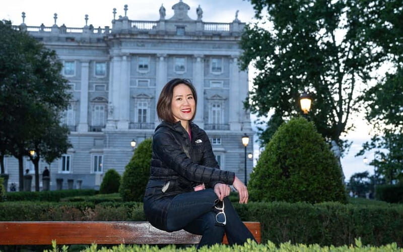 Royal Palace, Sol & Plaza Mayor Professional Photoshoot - Exploring Madrid Through the Lens and Footsteps