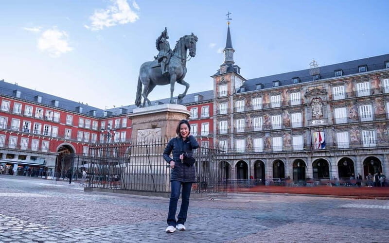 Royal Palace, Sol & Plaza Mayor Professional Photoshoot - FAQ