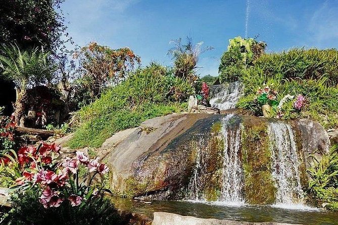 Royal Residence & Wat Phrathat Doi Suthep Half Day Tour From Chiang Mai(Private) - Wat Phrathat Doi Suthep Exploration