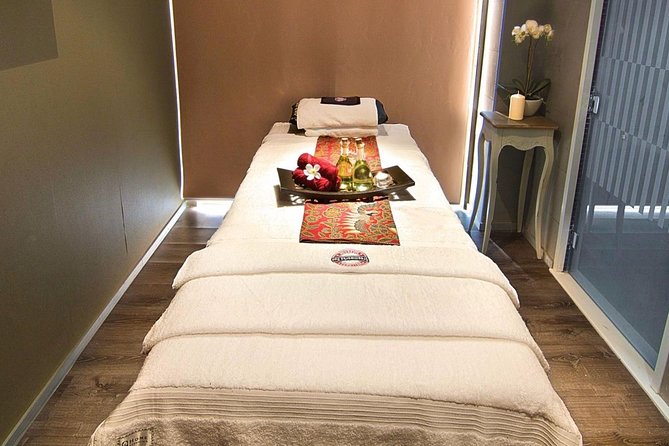 Royal Thai Massage 60 Minutes - What to Expect During a Royal Thai Massage Session