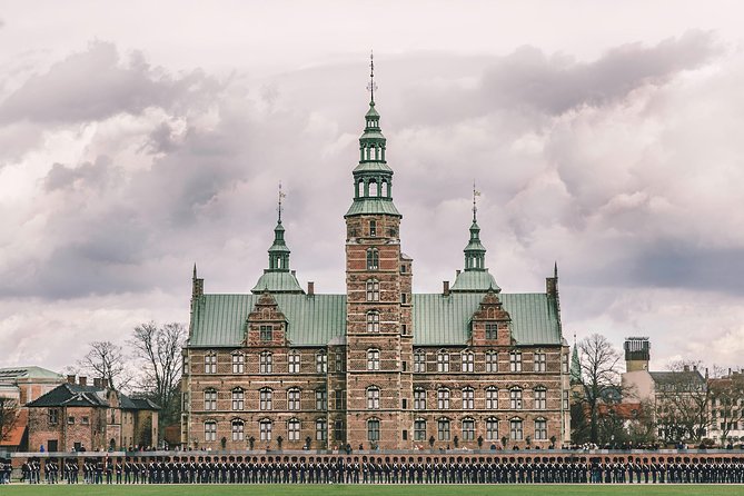 Royal Tour of Copenhagen and Dragør - With Drop-Off at the Cruise - Pricing and Inclusions