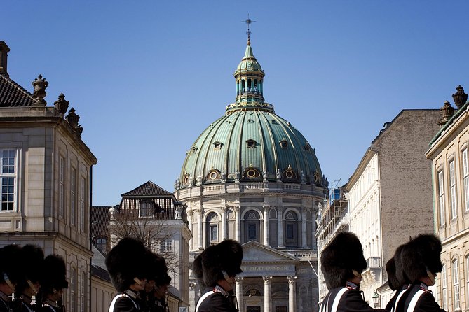 Royal Tour of Copenhagen and Dragør - With Drop-Off at the Cruise - Meeting and Pickup Points