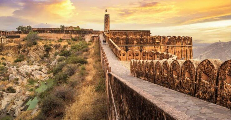 Royal Trails of Jaipur Guided Full Day Sightseeing City Tour - Good To Know