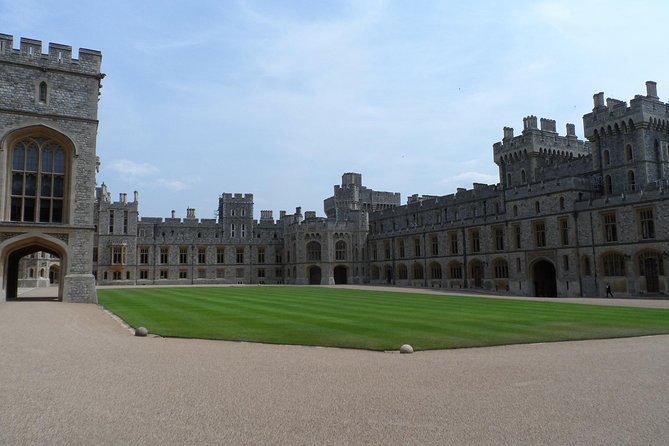 Royal Windsor, Oxford & Cotswold Private Tour - Exclusive Private Transport