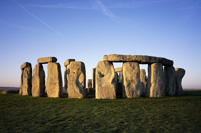 Royal Windsor & Stonehenge Private Tour - Itinerary Overview