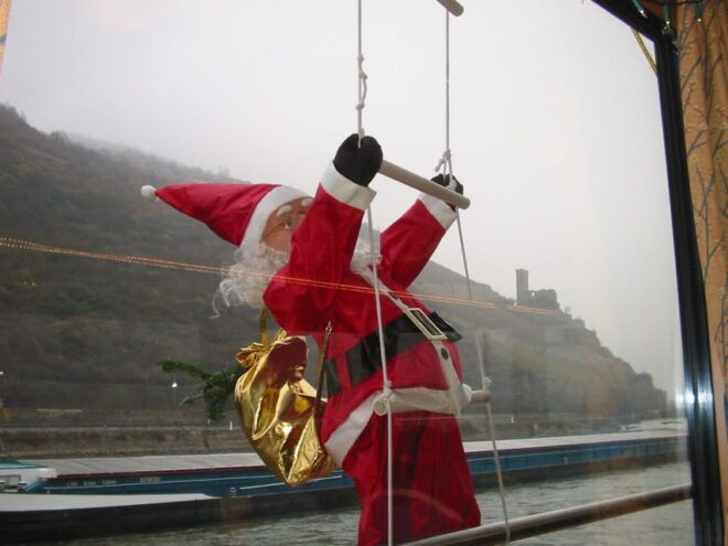 Rüdesheim Am Rhein: Christmas Boat Cruise on the Rhine - The Sum Up