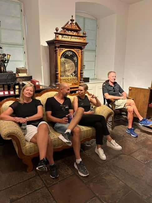 Rüdesheim: city tour with music and wine and Rüdesheim coffee - Good To Know