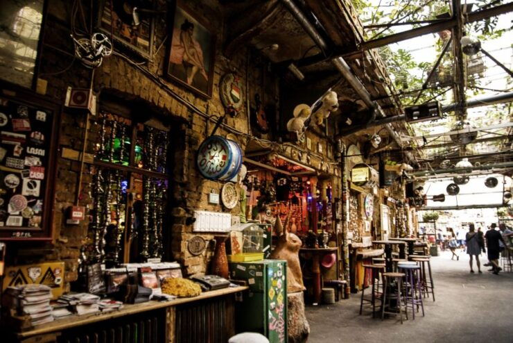 Ruin Bars Tour (Culture, History, and Drinks) - Cultural Insights and Historical Context