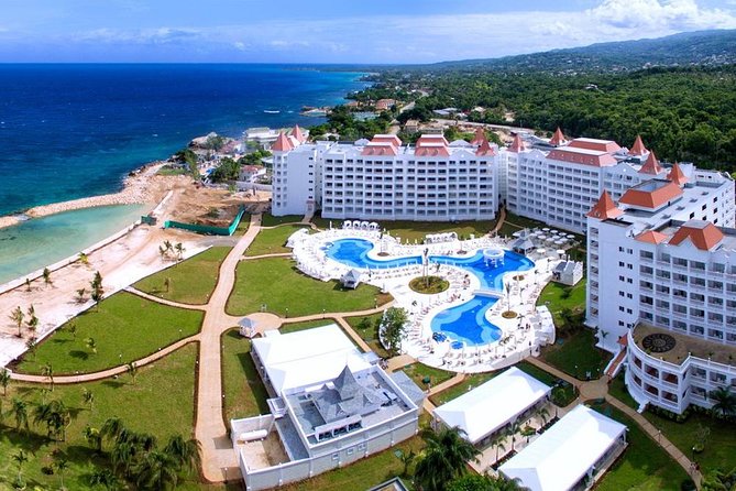 Runaway Bay Hotels Private Round Trip Transfers From MBJ - Booking Confirmation and Requirements