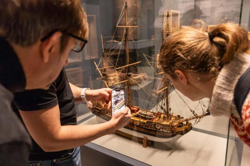 Runde: Guided Tour of Runde Enviromental Centre Exhibition - Good To Know