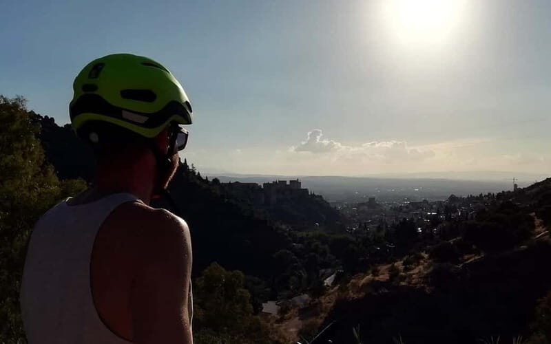 Ruta en Bicicleta Eléctrica por los Encantos del Sacromonte - Good To Know