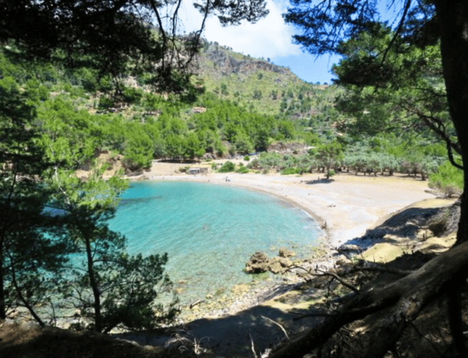 RUTS GR221 COMPLETE IN STAGES - Inclusions and Exclusions