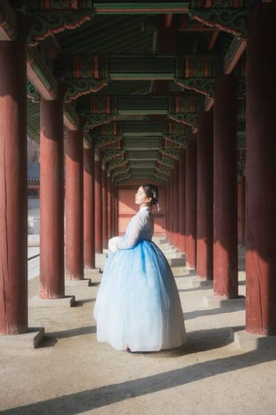 S.Korea GyeongbokgungPalace: Professional Hanbok Photography - Tips for Choosing Hanbok