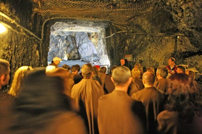 Saalfeld: Fairy Grottoes Guided Tour - Customer Reviews