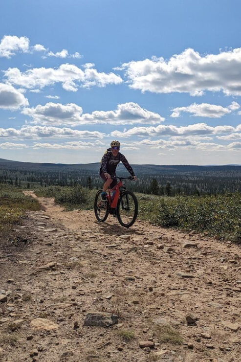 Saariselkä: Flow Trails and Rock Gardens Mountain Bike Tour - Good To Know