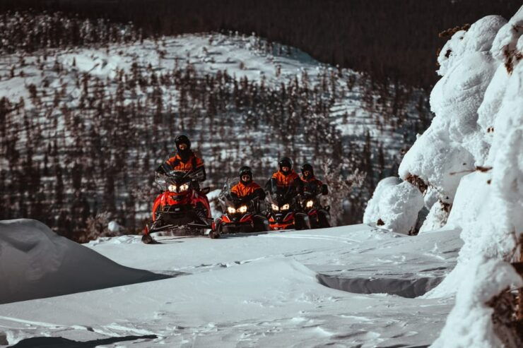Saariselkä: Snowmobile Ride With Hot Drinks - Experience Highlights