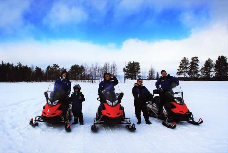 Saariselka: Snowmobile Safari on Tundra with BBQ - An In-Depth Look at the Snowmobile Safari Experience