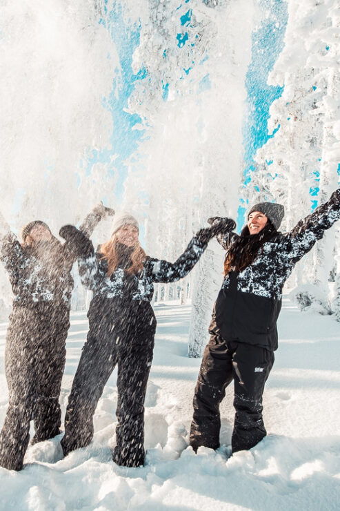 Saariselkä: Winter Clothing Rental With Snow Boots - Available Clothing and Gear