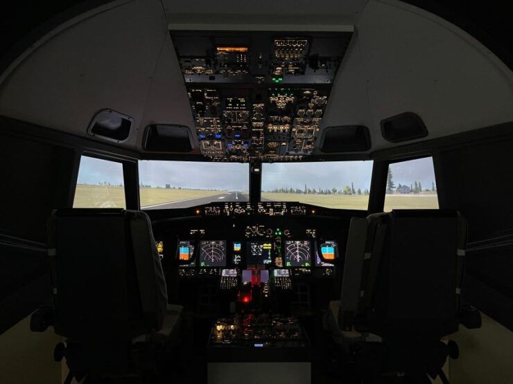 Sabadell (Barcelona): Flight Simulator Experience B737 - Authenticity and Quality