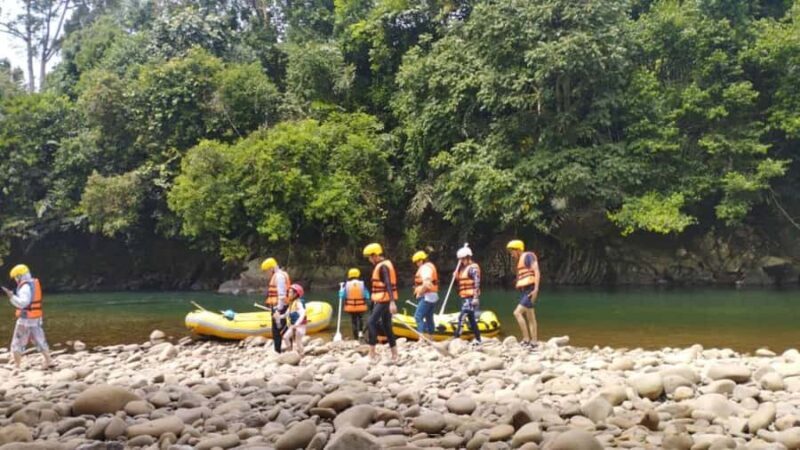 Sabah: Kiulu White Water Rafting (Level 1-2) with Lunch - Practical Details: Transportation, Timing, and Group Size
