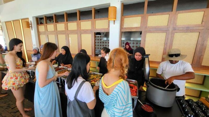 Sabah: Mantanani Island and Wildlife River Cruise Tour - Transportation & Group Size