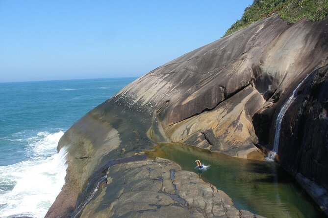 Saco Bravo Waterfall Hike (2 Days) - Activity Highlights