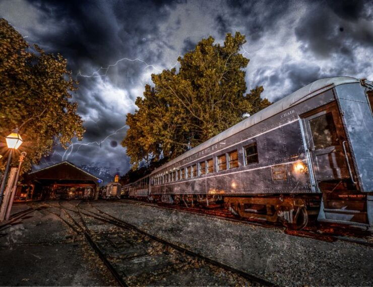 Sacramento: Gunslingers Ghosts and Ghouls Walking Tour - Experience Highlights