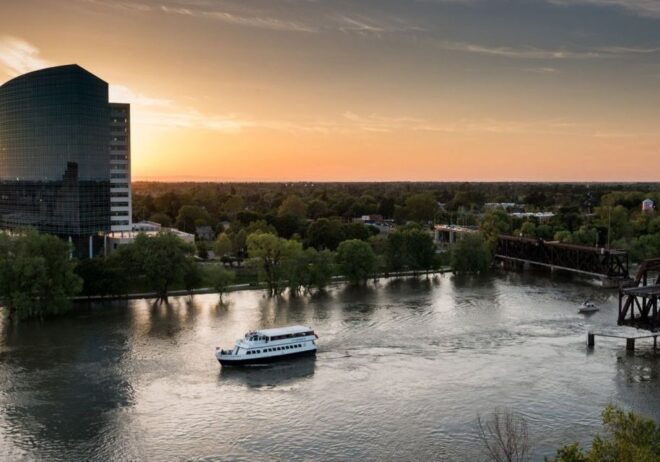 Sacramento: New Years Eve River Firework Cruise - Important Information