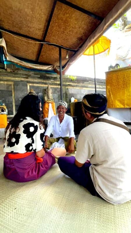 Sacred Balinese Healing, Making Canang & Meet Local Balian - The Value of This Experience