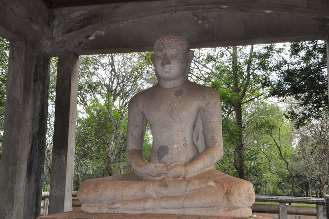 Sacred City of Anuradhapura From Sigiriya - Meeting and Pickup