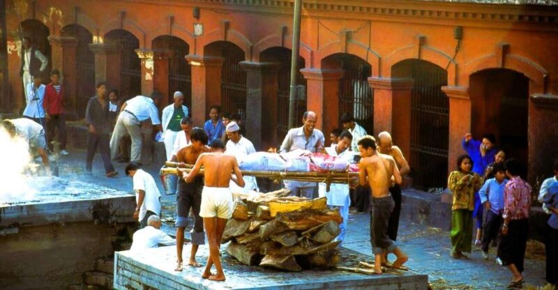 Sacred Pashupatinath: Aarati,Cremation Rites & Boudha Stupa - Summary of the Experience