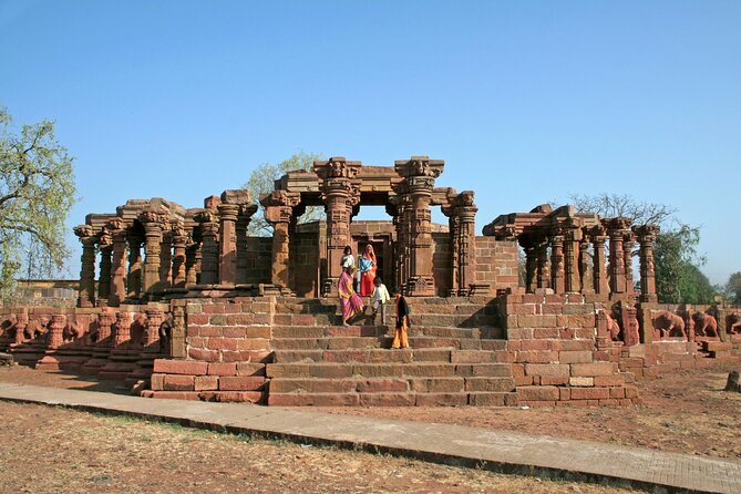 Sacred Sanctuaries: Omkareshwar & Asirgarh Fort Day Tour - Itinerary Options