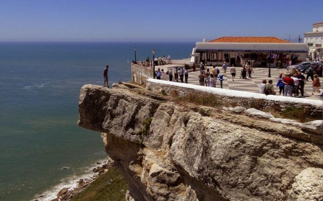 Sacred Sanctuaries & Wonders: Fátima, Nazaré & Óbidos - Tour Description