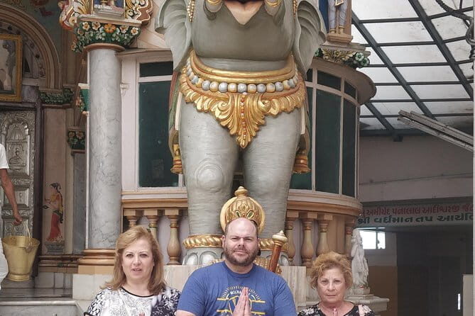 Sacred sites Mumbai tour: Hinduism, Christianity, Judaism & more - Authentic Experiences & Hidden Gems