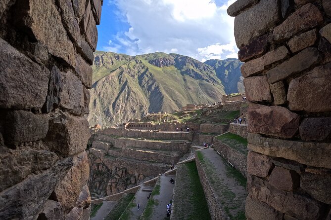 Sacred Valley and Machu Picchu 2 Day Tour With Hotel - Tour Overview