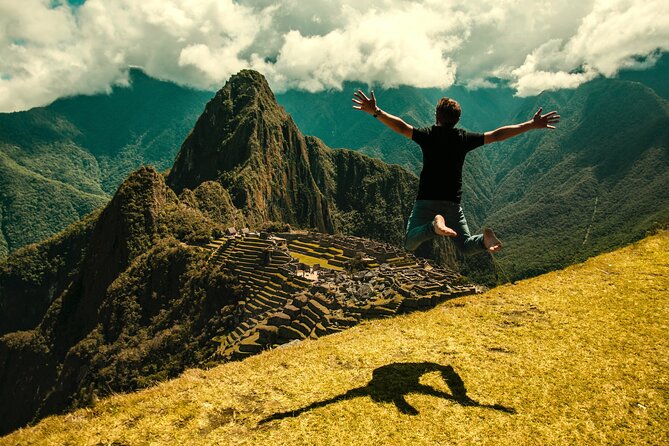 Sacred Valley Machu Picchu Tour (2 Days) - Transportation and Accommodation