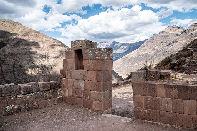 Sacred Valley of the Incas and Maras Moray Full Day Tour - Guided Sightseeing